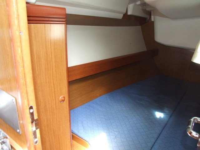 Sun Odyssey 36 i - 2007 -27.jpg